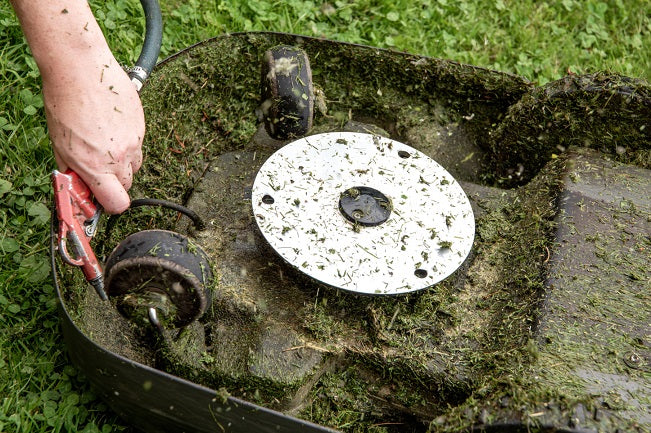 Why Does My Robot Lawn Mower Keep Getting Stuck?