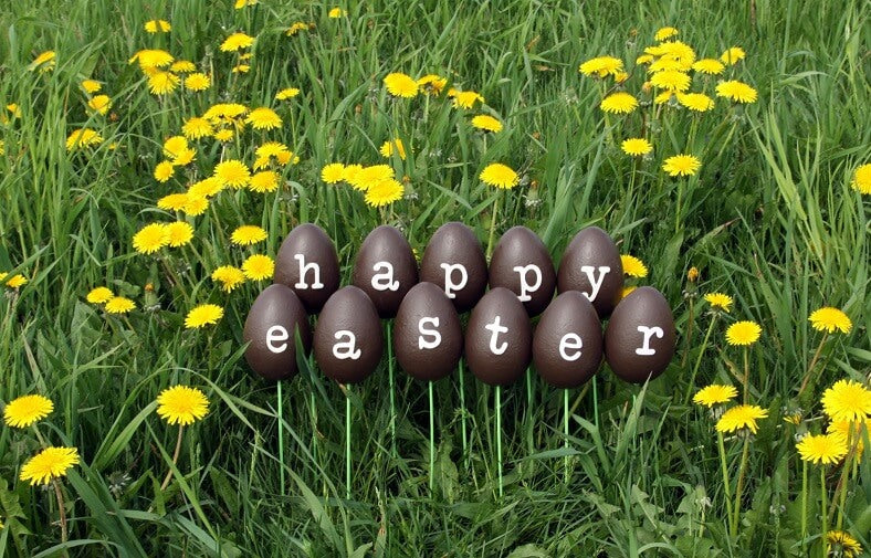 12 Easter Yard Decoration Ideas