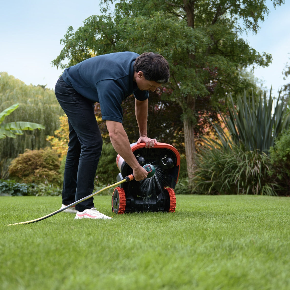 <p>Rinse and clean with confidence.</p>